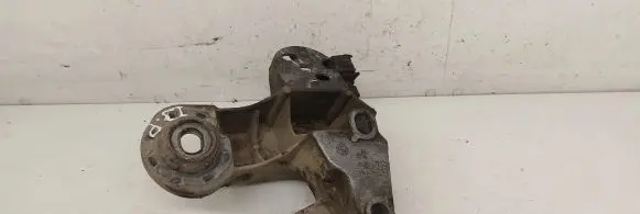 Audi A6 S6 C5 4B Engine mounting bracket 4B0199352D ALS1200