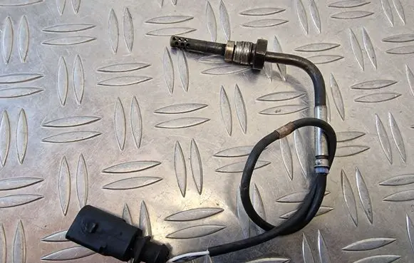 Audi A6 S6 C6 4F Exhaust gas temperature sensor 059906088A