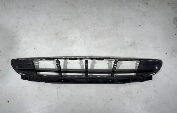 Mercedes-Benz C W203 Front bumper lower grill A2038801005