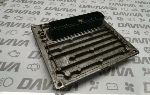 Ford Focus Engine control unit/module 7M51-12A650-KA 7DHA S118944005A
