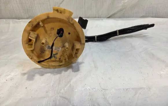 Mercedes-Benz E W212 In-tank fuel pump A2124700794