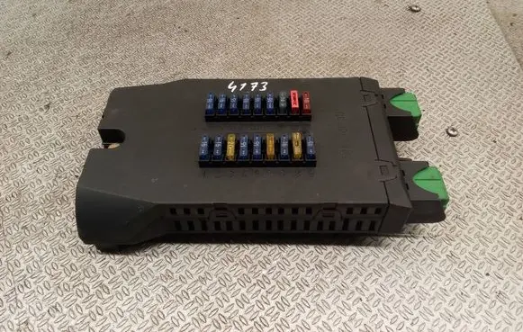 Mercedes-Benz Vito Viano W638 Fuse module 0005400650