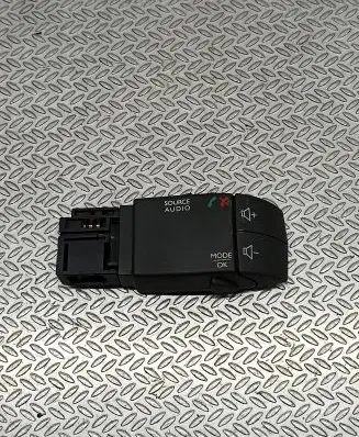 Renault Clio IV Multifunctional control switch/knob 344482023GB