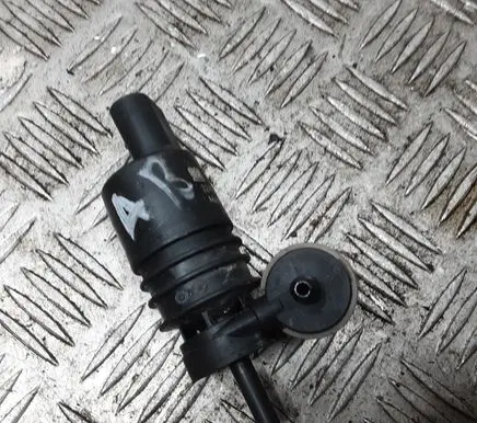 Opel Insignia A Windscreen/windshield washer pump 3240117
