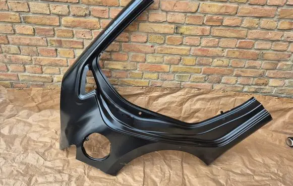 Renault Clio V Side car body part 805760831R