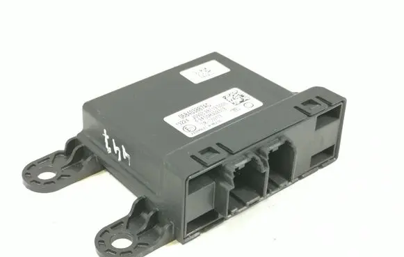 Chrysler Pacifica Gateway control module 068403887AC