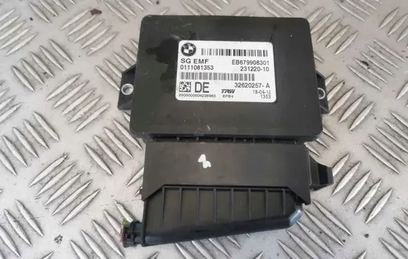 BMW 5 F10 F11 Hand brake control module 32620257A