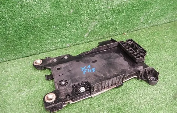 BMW X1 F48 F49 AdBlue liquid reservoir 