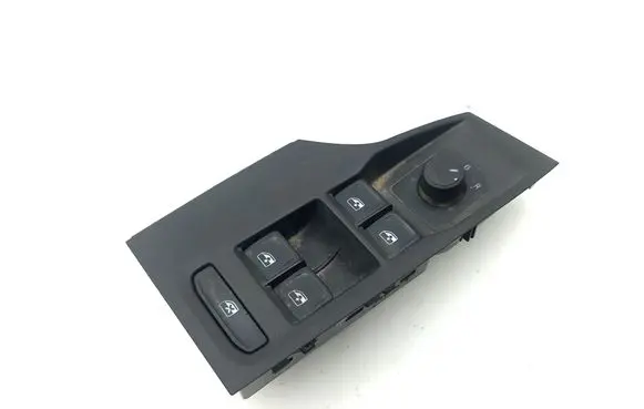 Seat Arona Electric window control switch 5G0959857F