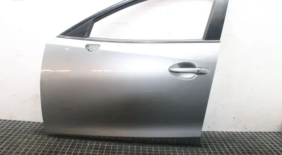 Mazda 3 II Front door
