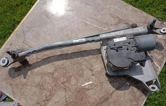 Audi Q7 4M Front wiper linkage and motor 4M1955119A 3397021602