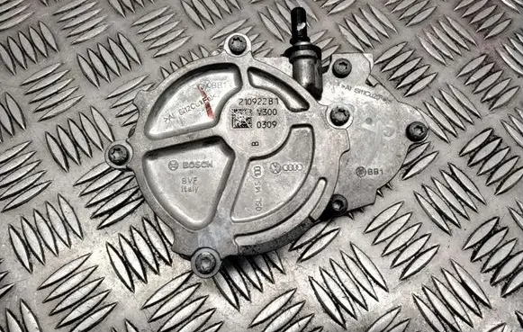 Audi Q5 SQ5 Vacuum pump 05L145100B 05L145215E