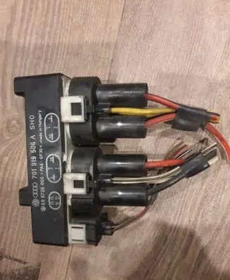Volkswagen Multivan T4 Coolant fan relay 701919506A 898726000