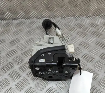 Audi Q7 4M Coupe door lock (next to the handle) 8J2837015E