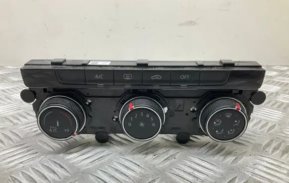 Volkswagen Golf VII Climate control unit 5G0907426J