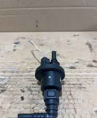 Renault Clio III Turbo solenoid valve 8200024427