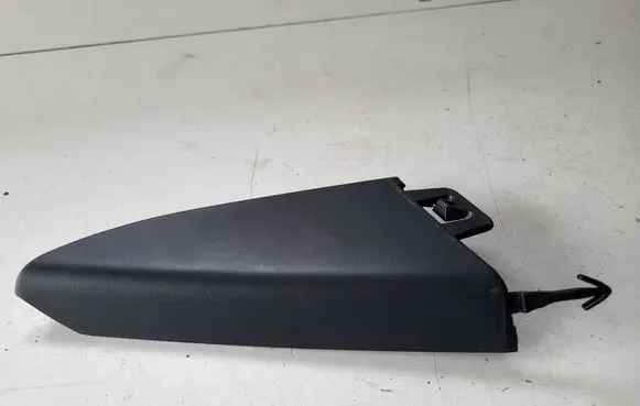 Renault Clio V Rear door glass trim molding 822749769R