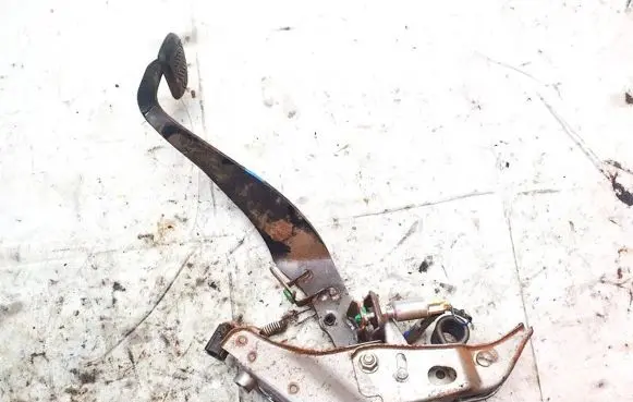 Brake pedal sensor switch
