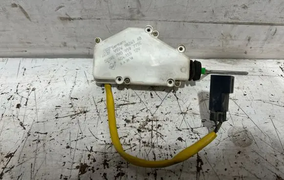 Volkswagen Sharan Central locking motor 7M0959775C