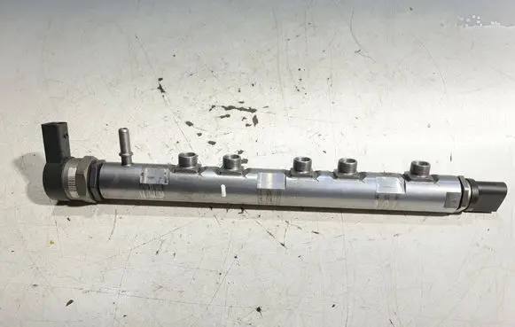 BMW 3 E90 E91 Fuel main line pipe 7809127 561498L1 0445214182