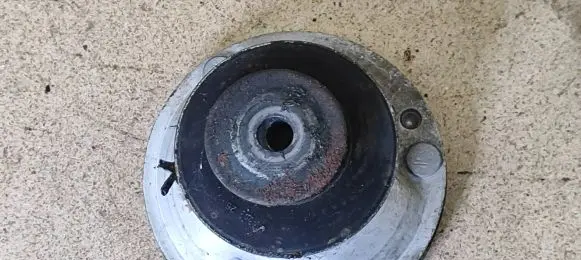 BMW 3 E90 E91 Front upper strut mount 