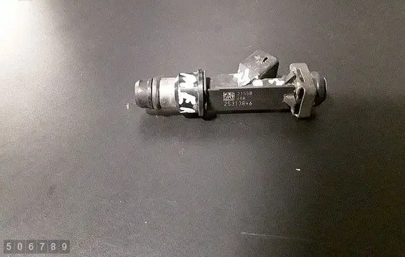 Fuel injector