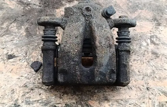 BMW 1 E81 E87 Rear brake caliper