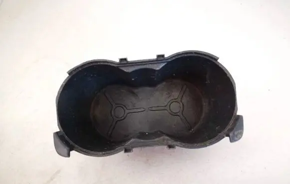 Ford Mondeo MK IV Cup holder 6m21r048196ad 6m21-r048196-ad