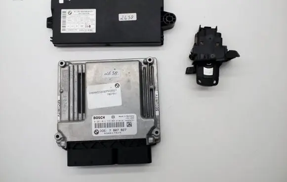 BMW 5 E60 E61 Engine ECU kit and lock set 6135694383401 5WK49513CBR 0281013536