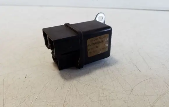 Nissan Pathfinder R51 Glow plug pre-heat relay 2523080A00