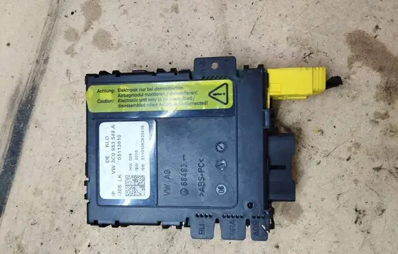Volkswagen PASSAT B6 Steering angle sensor 3C0953549A 05113810 01101052530415