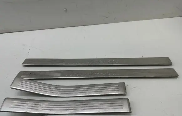 Mercedes-Benz E W212 sill trim set (inner) 