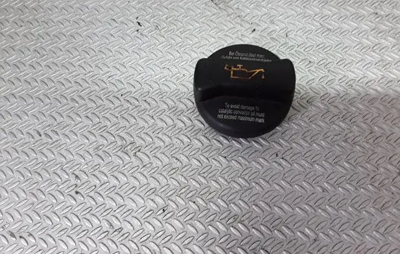 Volkswagen Golf IV Oil filler cap 026103485K