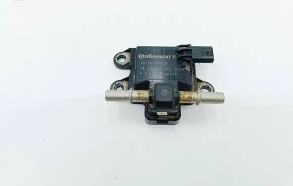 Audi Q5 SQ5 8R Fuel pressure sensor 06H907811A A2C53344228