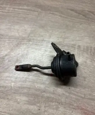 Citroen Berlingo Turbo system vacuum part 17318850 T22886