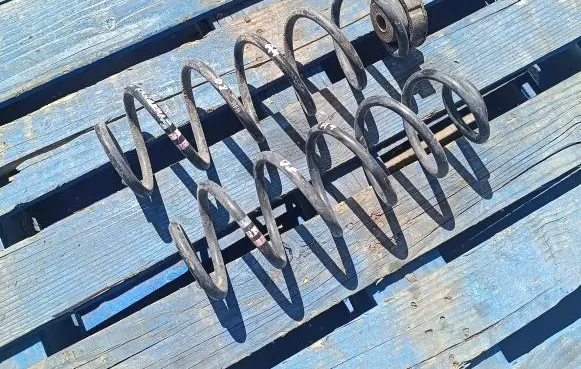 Audi A4 S4 B8 8K Rear coil spring