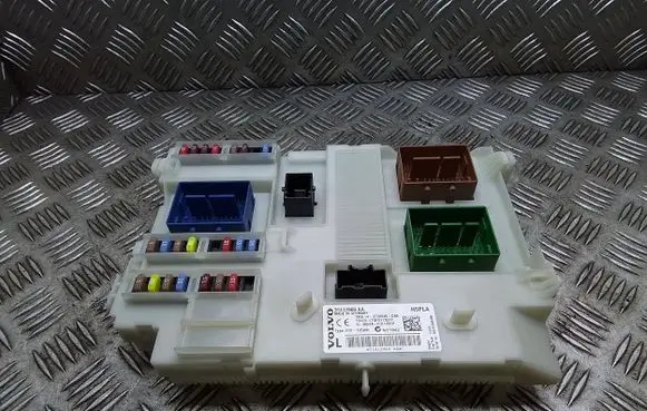 Volvo V60 Fuse module 31412969 31412969AA