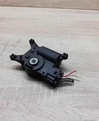 Opel Astra H Air flap motor/actuator 52406339 3093691