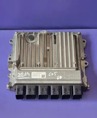 BMW 8 G14 Engine control unit/module 8479673 030243499 0281036282