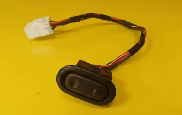Mazda 626 Electric window control switch
