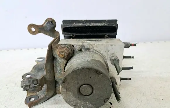Toyota Avensis T270 ABS Pump 0265251490 0265951567