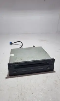 Volkswagen PASSAT B5 CD/DVD changer FA05717