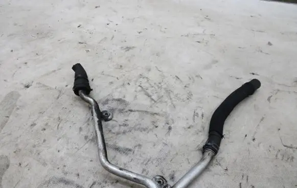 Audi A8 S8 D4 4H Engine coolant pipe/hose 4H0121485AA