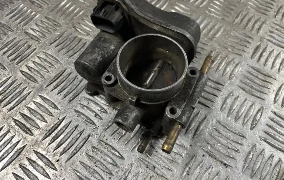 Opel Vectra B Throttle valve 25177983