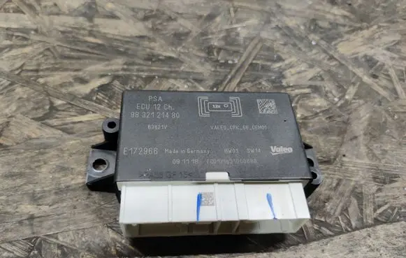 Citroen DS7 Crossback Parking PDC control unit/module 9832121480