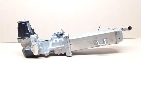 Skoda Octavia Mk2 (1Z) EGR valve cooler 03L131512DQ