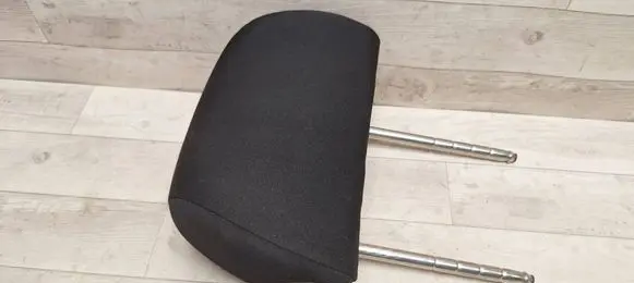 Volkswagen PASSAT B5.5 Rear seat headrest 