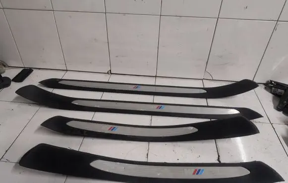BMW 5 E60 E61 Front sill trim cover 7896859 7897229 7897239