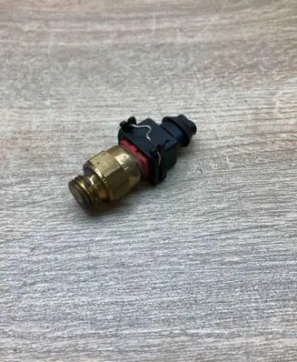 BMW 5 E39 Coolant temperature sensor 1741900