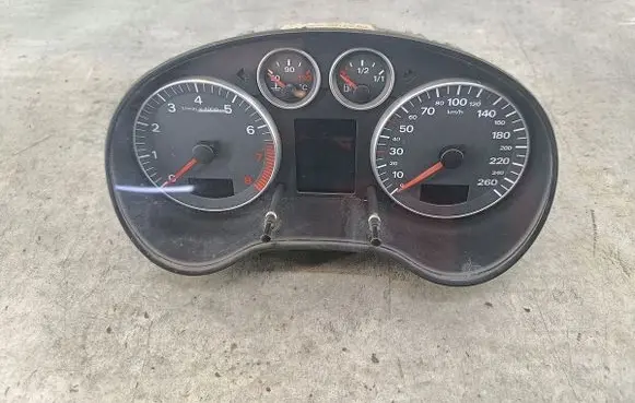 Audi A3 S3 8P Speedometer (instrument cluster) 
